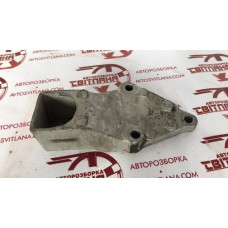 Кронштейн крепления двигателя Citroen Berlingo 2003-2008 9645967880